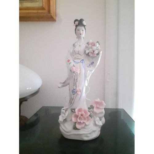 Statue Geisha Porcelaine Et Visage Biscuit (3).