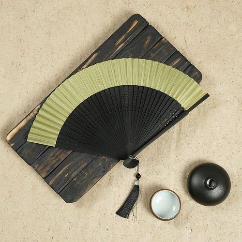 Éventail pliant de style japonais rétro,classique,tige en bois,tenu dans la main,femme Tessel,fête,danse,cadeau,décoration d'intérieur