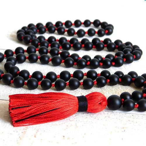 Collier Mala Personnalisé Avec 108 Perles, Fait À La Main, Bijoux Pour Unisexe, 8mm, Onyx Noir Mat, Noué À La Main Avec Pompon Rouge