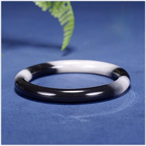 Bracelet En Jade Noir Et Blanc 54x62mm, Accessoires De Mode, Breloque Naturelle, Bijou Rond Sculpté À La Main Pour Femmes Et Hommes