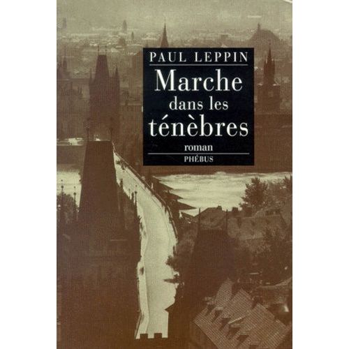 Marche Dans Les Ténèbres