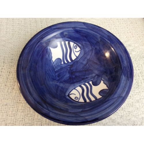 Assiette De Présentation Sur Pied Tunisien - Porcelaine Bleu Avec Décor Poissons