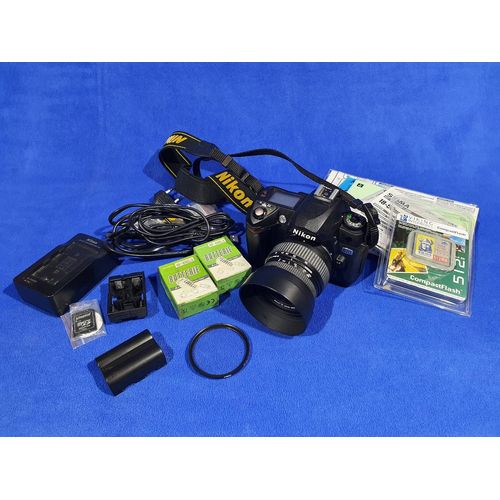 Nikon D70 reflex 6.1 mpix + Objectif Sigma 18-50mm