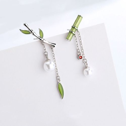 2021 Nouveauté Géométrique À La Mode Simple En Bambou Vert Perle Dangle Boucles D'oreilles Pour Femmes Mode Asymétrique En Métal Bijoux