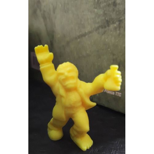 Monster In My Pocket Série 1, Nom De La Figurine Mad Scientist, Numéro 39, Couleur Jaune. Jeu Vintage Des Années 1990, Matière Plastique. Taille 4,5. Jeu, Jouet, Figurine, Collection. 