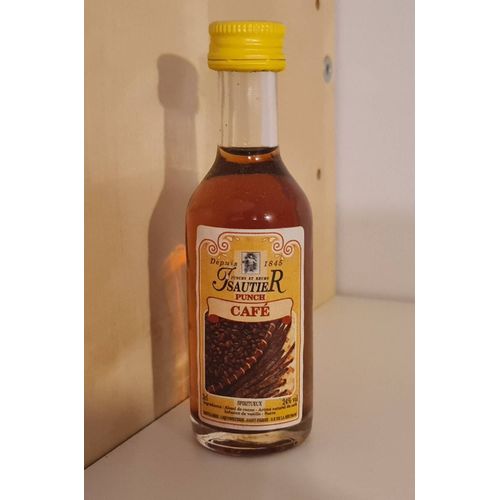 Mignonnette Punch Café
