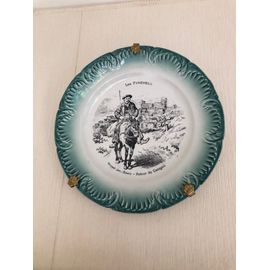 1 Assiette "Digoin & Sarreguemines" Verte Et Blanche - L'une "Les Pyrénées - Retour Du Canigou" - Numéroté 39c - Peuvent Servir Pour La Décoration Ou En Assiette À Dessert.