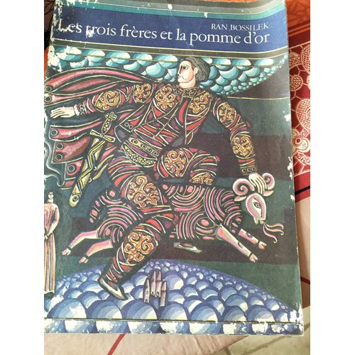 Les Trois Frères Et La Pomme D'or 