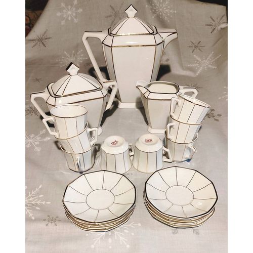 Service À Thé Ou Café En Porcelaine Blanche Et Or. Art Déco