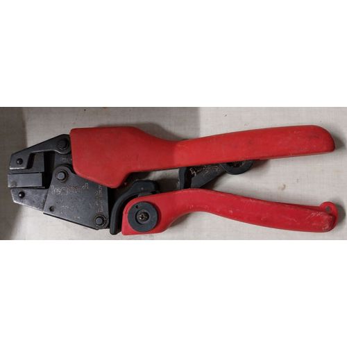 Pince à Sertir Legrand de 0,25 à 6 mm2