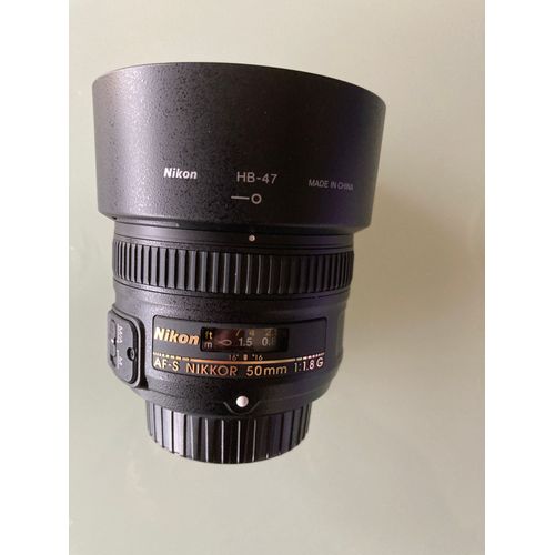 Vends objectif AF-S NIKKOR 50mm 1:1.8 G + filtre Starblitz UV + pare-soleil HB-47