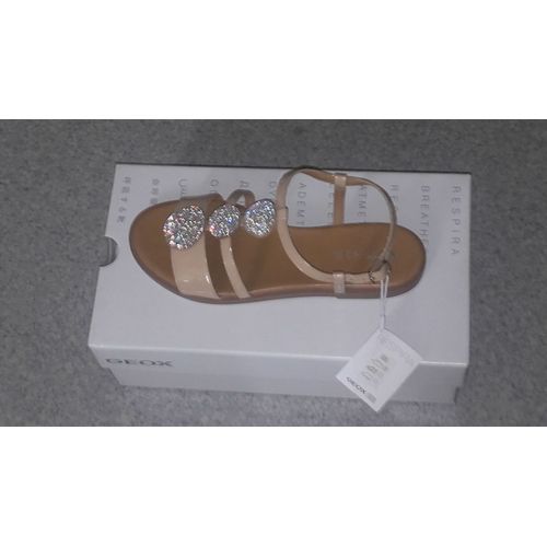 Chaussures Femme Pointure 38 Neuves "Geox"