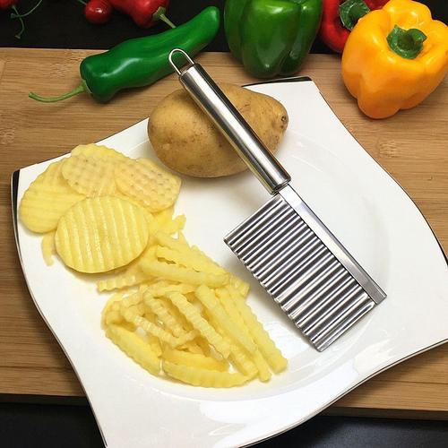 Couteau dentelé en acier inoxydable, coupe de pommes de terre à dents de  loup, couteau ondulé pour couper les pommes de terre, les carottes, les  pomme