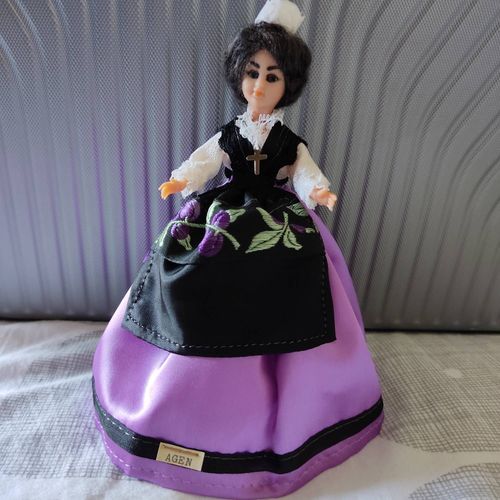 Poupée Folklorique