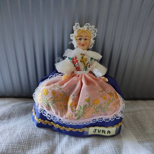 Poupée Folklorique