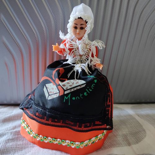 Poupée Folklorique