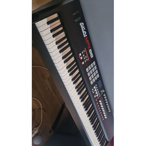 Pack Clavier Akai Mpk88 + Accessoires