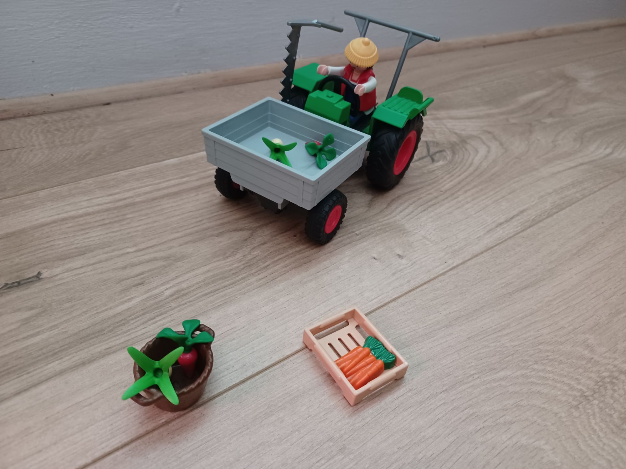 Playmobil - Fermière / tracteur faucheuse