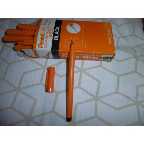 Stylo Feutre Pointe Fine Corps Orange Pentel S570 Boite De 12 Noir