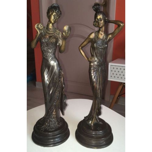 Statuettes bronze style art déco (H 33cm) signées Pierre Chenet