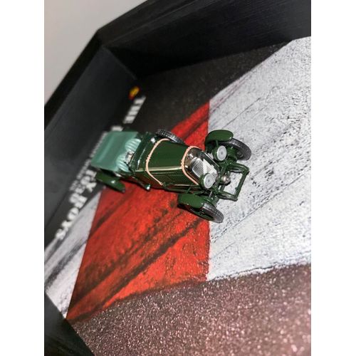 Cadre voiture Bentley speed six échelle 1/43