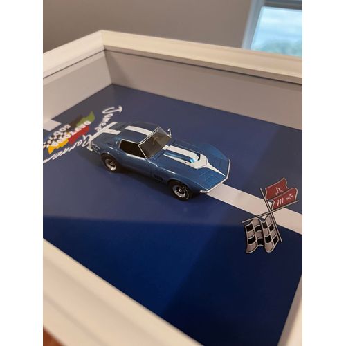 Cadre voiture Chevrolet corvette L88 (C3) James Garner's échelle 1/43