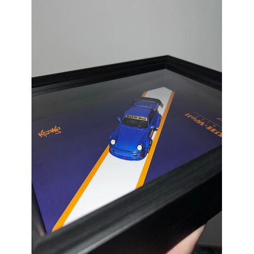 Cadre voiture Porsche 964 RWB bleu échelle 1/43