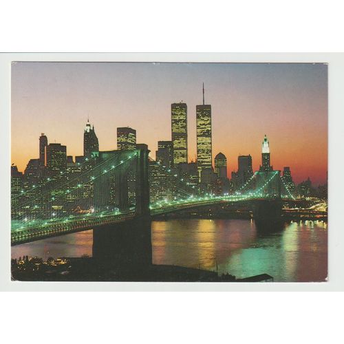 Carte Postale Glittering Night View Of Lower Manhattan With The Brooklin Bridge And East River In The Foreground, New York City, 1996