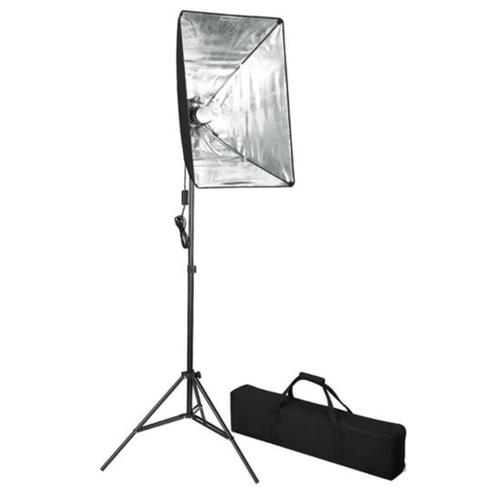 Studio Photo Avec éclairage Projecteur Flash Et Softbox.