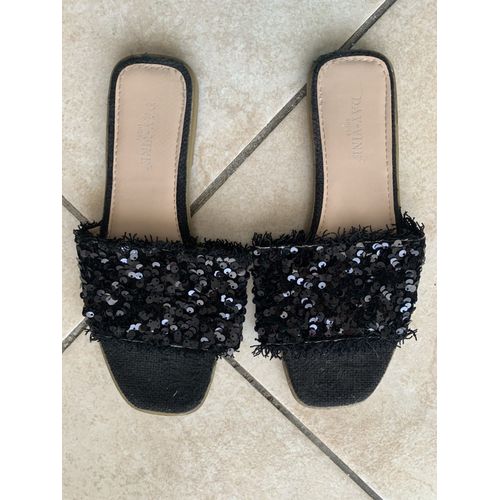 Mules - Claquettes Taille 38.