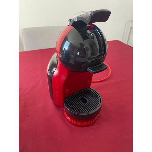 Machine à café Dolce Gusto Mini Me rouge et noir