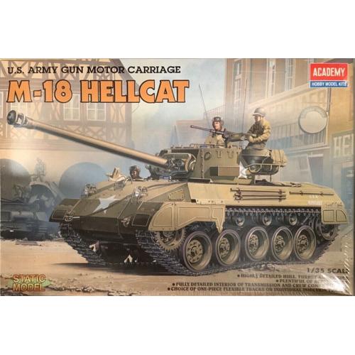 Academy - M-18 Hellcat-Academy