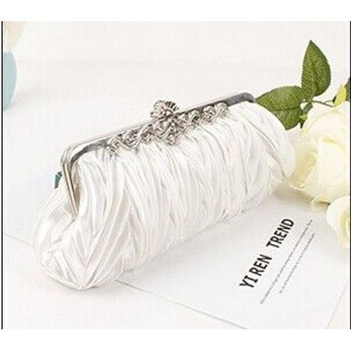 Soie froissé main tenant sac mariée demoiselle d'honneur oblique crosspack Lady Wild dinner Pack blanc