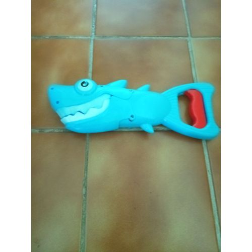 Poisson En Plastique