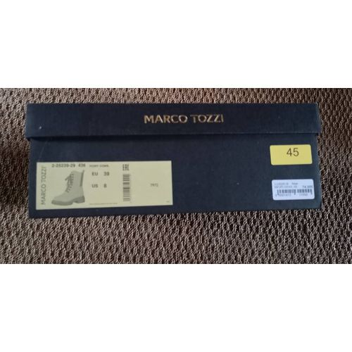 Vendre Bottines Couleur Ivoire Neuves Pointure 39. Jamais Portées