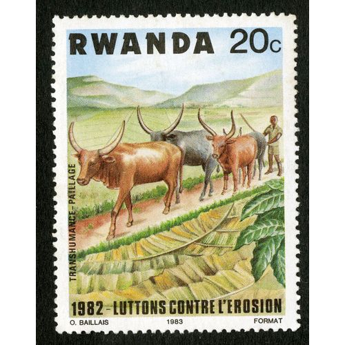 Timbre Non Oblitéré Rwanda, Transhumance - Paillage, 1982, Luttons Contre L'érosion, 20 C, 1983
