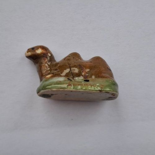 Fève - Santon - Crèche - Chameau - Céramique Socle Vert