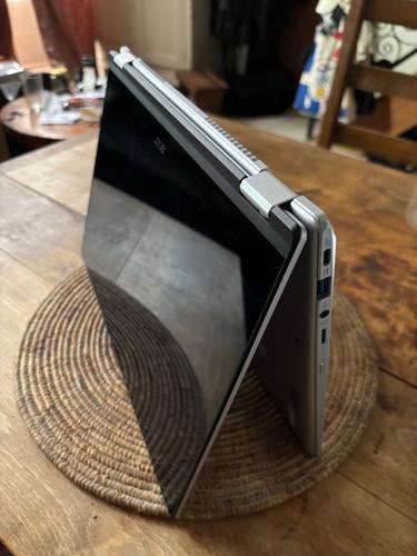 Acer Chromebook Spin 514 Convertible - 14" AMD Ryzen 3 - Ram 4 Go - DD 64 Go