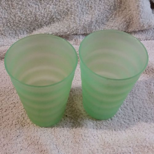 2 Grands Gobelets Tupperware Verts
