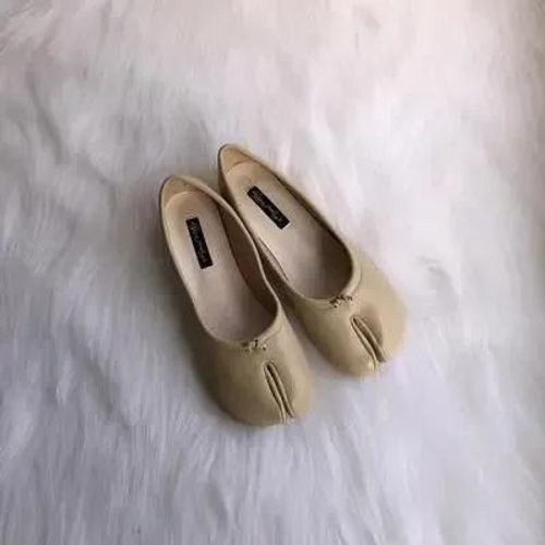 Tabi-Mocassins En Cuir Microcarence Pour Femme,Chaussures Plates Confortables,Pantoufles Fendues,Mocassins Astronomiques Souples,Mocassins Trotter Pour Dames,2024