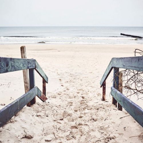 Tableau sur verre old beach entrance 45x45 cm