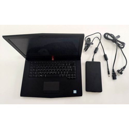 Alienware 15 R3 - 15" Intel Core i7-7820HK - 2.9 Ghz - Ram 16 Go - DD 1 To