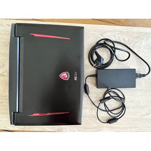 MSI GT73VR 6RE-019FR Titan - 17.3" Intel Core i7-6820HK - 2.7 Ghz - Ram 32 Go - DD 1 To