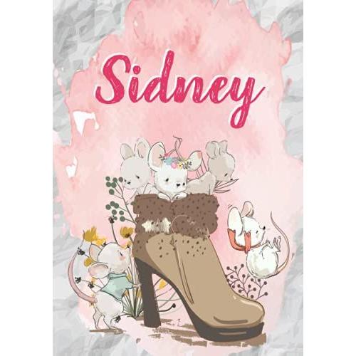 Sidney: Notizbuch A5 | Personalisierter Vorname Sidney | Geburtstagsgeschenk Für Frau, Mutter, Schwester, Tochter | Niedliche Mäuse Im Stiefel | 120 Seiten Liniert, Kleinformat A5 (14,8 X 21 Cm)