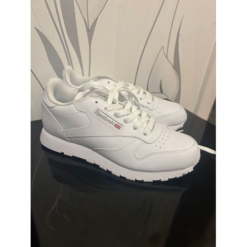 Chaussure Reebok Neuve  - 35