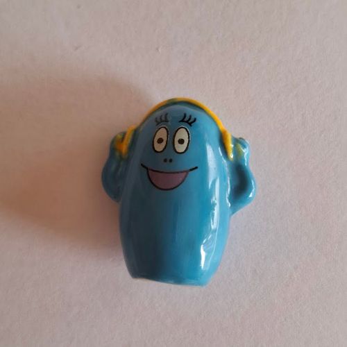 Fève Brillante Céramique - Barbapapa Vahiné 2019 Bleue Casque De Musique