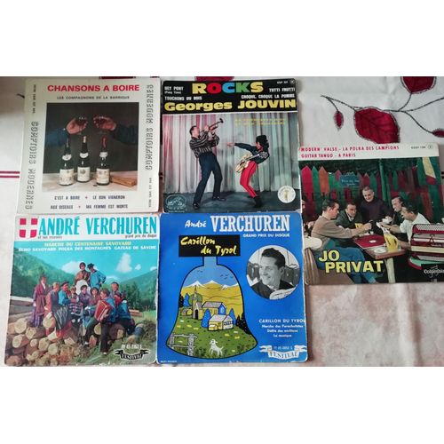 Lot 1 : 5 Vinyles 45 Tours