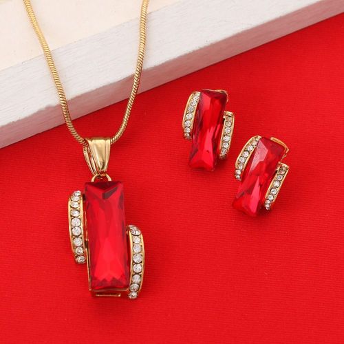 Boucles D'oreilles En Or Creux Géométrique, Grande Pierre De Cristal Rouge, Pendentif Bijoux, Nouvelle Mode Européenne Et Américaine