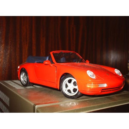 Porche 911 Cabriolet 1/18e-Bburago