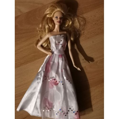 Poupée Barbie Blonde Robe Blanche Et Rose